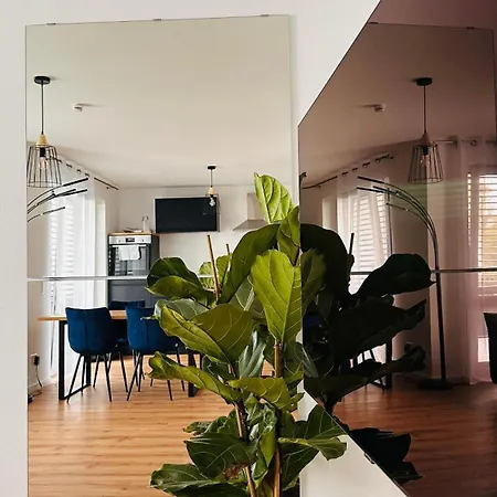 Amao Indigo - Rollstuhlgerechte - 62 Qm - Balkon & Tiefgarage - Aufzug - Naehe Messe - Bis 10 Pers 2whg