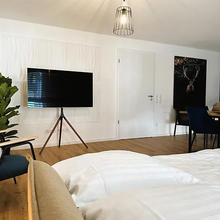 아파트 Amao Indigo - Rollstuhlgerechte - 62 Qm - Balkon & Tiefgarage - Aufzug - Naehe Messe - Bis 10 Pers 2whg 오펜부르크